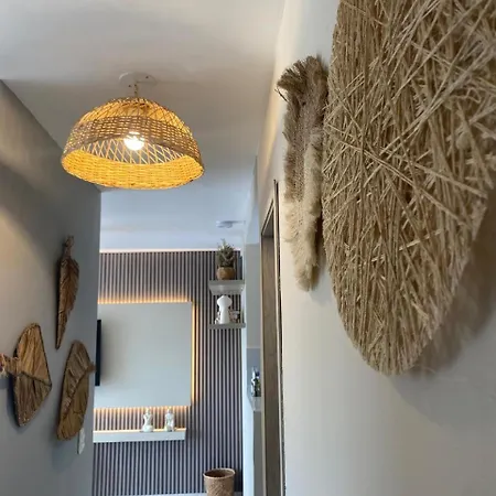 Apartment Cozy Stay, Near Beach, Walled