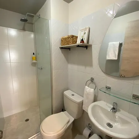 Cozy Stay, Near Beach, Walled