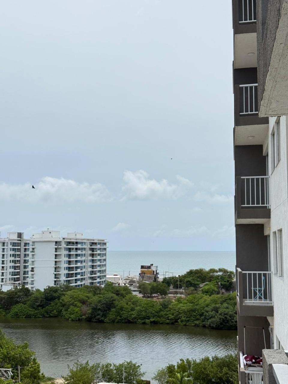 Cozy Stay, Near Beach, Walled Apartment Cartagena